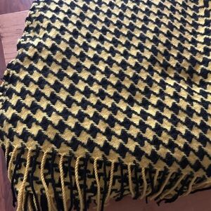 Nordstrom 100% cashmere scarf